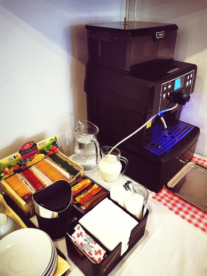 Hotel Paraul Rece Buşteni エクステリア 写真